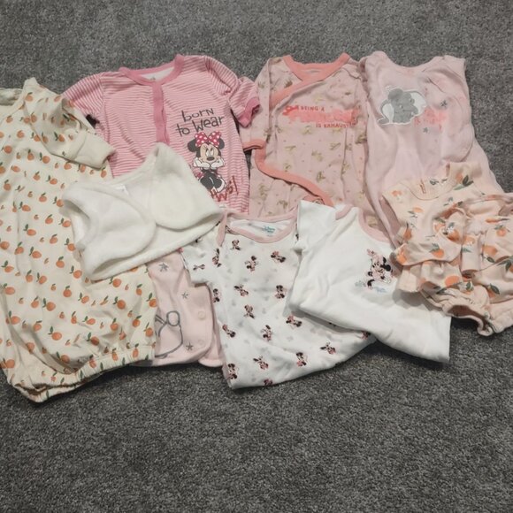 Girl baby clothing lot - Picture 4 of 4
